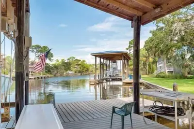 Image de Hooked up/Bay house w/ dock 1. 2 mile walk to gulf