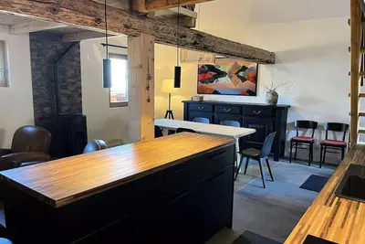 Image de 4 Pièces pour 8 Personnes