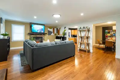 Image de Midweek Specials! Pet-Friendly 3br Near Atl Golf