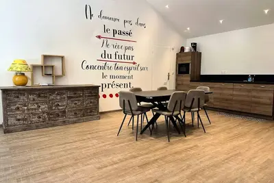 Image de Charmant Appartement Normand – 70 m² pour 6 Voyageurs 6 personnes