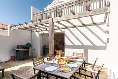 Image de Bel appartement avec climatisation, Wifi, Tv, terrasse, animaux admis et parking