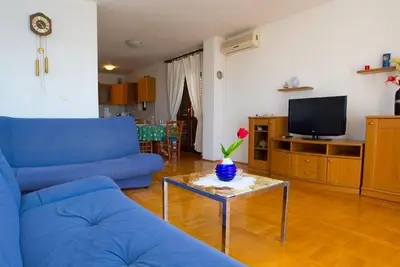 Image de Appartement d'une chambre avec la terrasse Promajna, Makarska (A-20785-a)