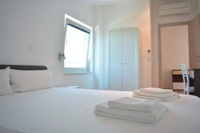 Image de Appartement de trois chambres avec le balcon et la vue sur le mer Promajna, Makarska (A-20786-c)