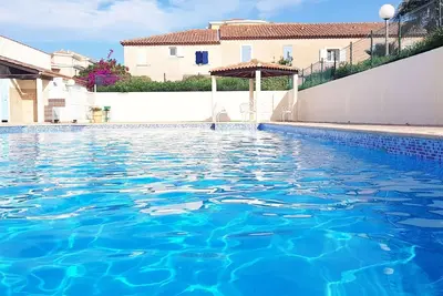 Image de Résidence sécurisée avec piscine, T2 duplex, parking privé, climatisation