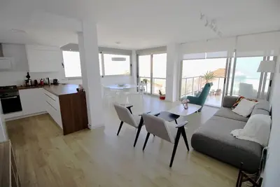 Image de Location de vacances merveilleuse et comfortable à Denia, Costa Blanca, Espagne  avec piscine communale pour 6 personnes