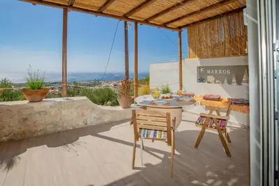 Image de Beautiful, lovingly furnished, Mediterranean holiday home in Koutsounari!