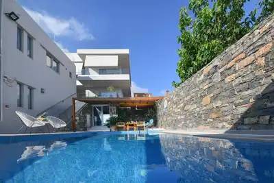 Image de Bh105 - R- Suites Makry Gialos