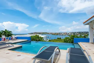 Image de Villa Star Beach - Private pool and sea view!