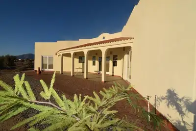 Image de Beautiful Mountain side home Casa Sunny Side! !