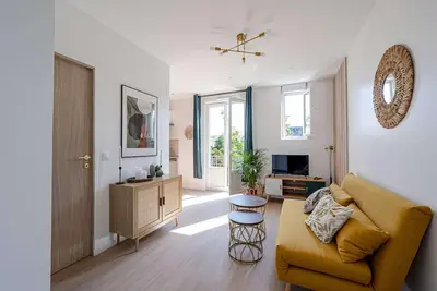 Image de Les Maisons Acajou / Charmant T2 équipé Spicy Art