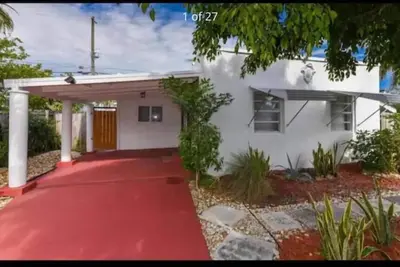 Image de Pretty and convenient near intracoastal line with 3 bedrooms/2baths house on Wpb