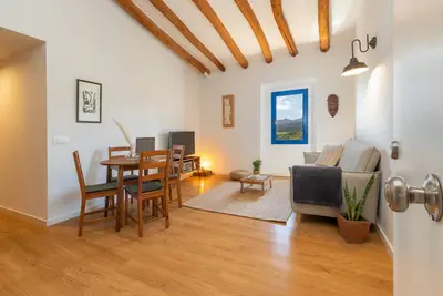 Image de Maison de vacances 'Mas Tinus - Laurel' avec vue sur la montagne et Wi-Fi