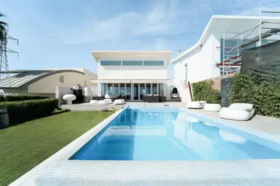Image de Villa \"El Higuerón Con Vistas Al Mar\" avec vue sur la mer, piscine privée et Wi-Fi