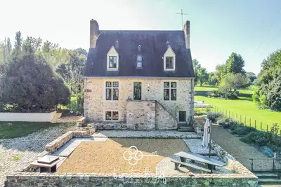 Image de Manoir de Charme avec Piscine & Jacuzzi Relaxant