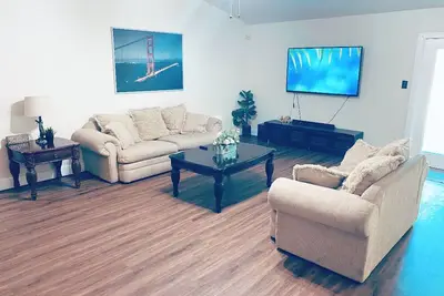 Image de The Hideaway 4b\/2b House- 10min drive from Iah