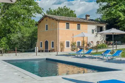 Image de Casale Andrea 16 - Sept Chambres Villa, Couchages 16
