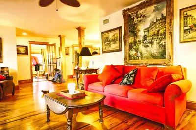 Image de Villa Bougainvilla remodeled Historic mission spanish house!