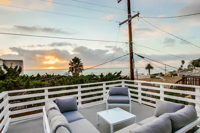 Image de Bird Rock Luxury, Ocean View, Fire Pit, Private Backyard, Ac!