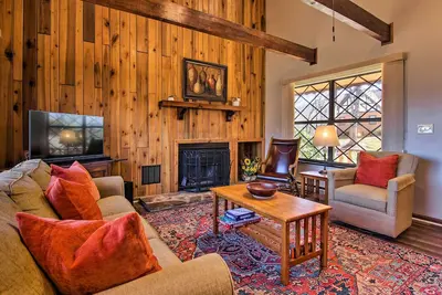 Image de Furnished Deck + Mtn Views: Burnsville Cabin!