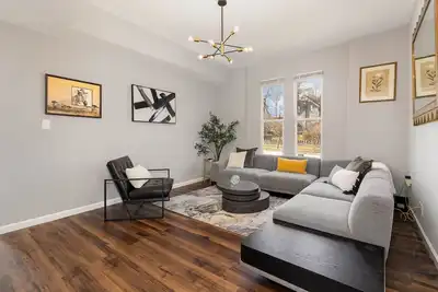 Image de Downtown Cincinnati Views—Prime Location, A Few Minutes to Everything!