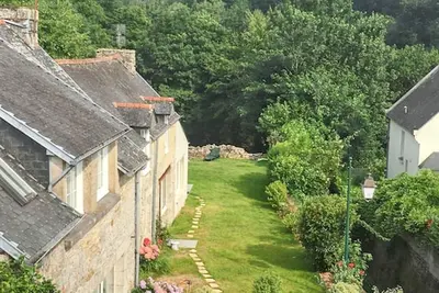Image de Homerez - Charmante Maison à Huelgoat avec Terrasse et Jardin