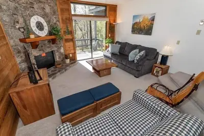 Image de Seven Springs Swiss Mountain 1 Bedroom Standard Condo, Mountain Views! by RedAwning