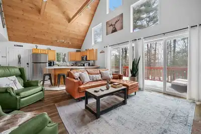 Image de 5br Conway Chalet, Grill, Game Rm 5 Beaches Nearby