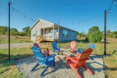 Image de Scenic Retreat w/ Cozy Fire Pit Near Torch Lake