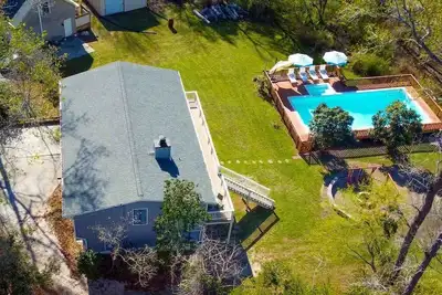 Image de Coastal Castle Nc · CoastalCastle~Pool~Big~Family