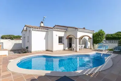Image de Quiet villa 5 minutes from the beach suitable for pets