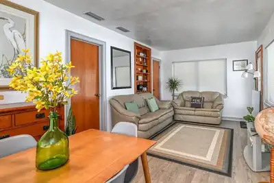 Image de Serene Escape in Historic Palatka: Cute 2br Home