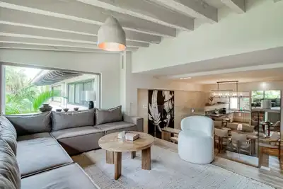 Image de Itzae tropical villa with pool & central Ac - private rooftop with lagoon view