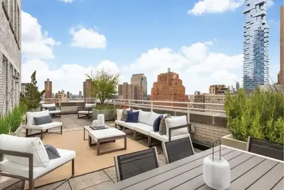 Image de Rare Find Tribeca Loft W/ Extravagant Terrace & Hudson River Water Views