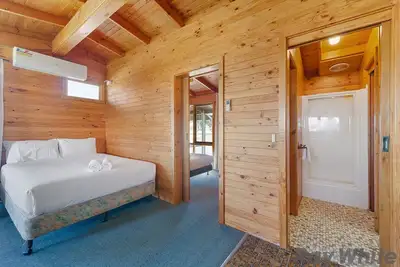 Image de Aaroona Resort private cabins close to the shores of Lake Mulwala
