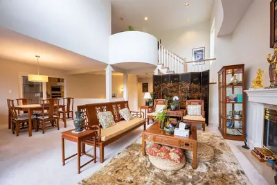 Image de Mountain and ocean view artful deco 5 bedrooms house