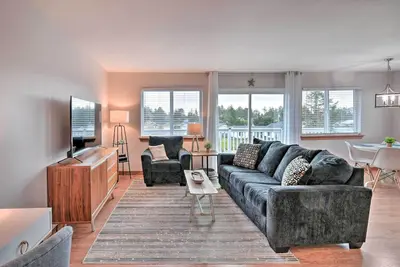 Image de Canal-Front Vacation Rental in Ocean Shores