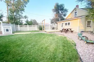 Image de Dwntwn Custer Farmhouse on Main St. with Hot Tub