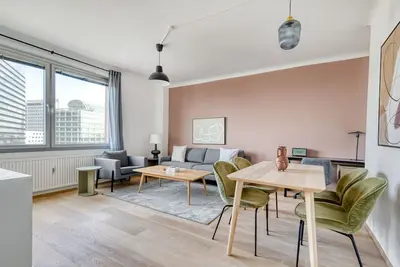 Image de Stunning Innere Stadt 2br w/ Roof & Elevator, nr U1/U4, by Blueground