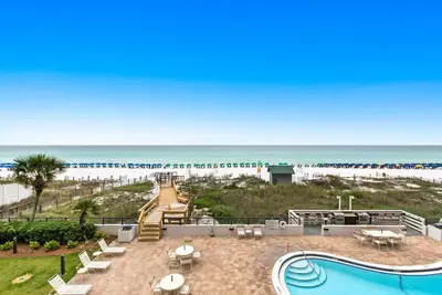 Image de Eerald Towers Unit 302, Hosted By Scenic Stays!