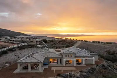 Image de Malbec by AvantStay | Incredible Estate w/ Panoramic Views & Bocce Ball Court!