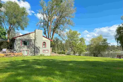 Image de Lake Front Cozy 2 Br Unit