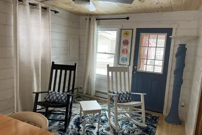 Image de Lake access home away from home