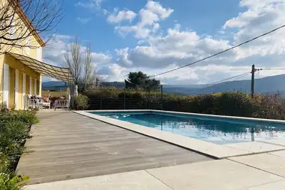 Image de Villa avec piscine & vue dégagée & clim