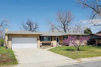 Image de Denver Haven|Yard Games|Close to City and Mountains|