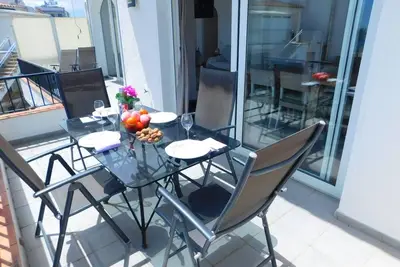 Image de Appartement de vacances pour 6 personnes env. 65 qmà Roses, Costa Brava (Golfe de Roses)