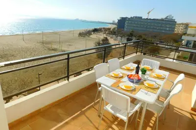 Image de Appartement de vacances pour 4 personnes env. 84 qmà Roses, Costa Brava (Golfe de Roses)