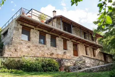 Image de Lujosa casa para escapada romantica o en familia