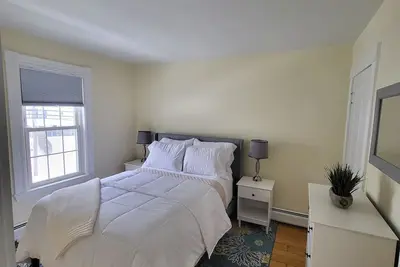 Image de Center of Lenox, cozy Apartment 2-bedroom<br>Reviews https://abnb. me/kcBk7oCR6xb