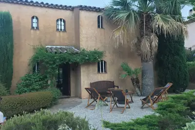 Image de Charming Villa for 6 to 8 people - Not far from the beach!