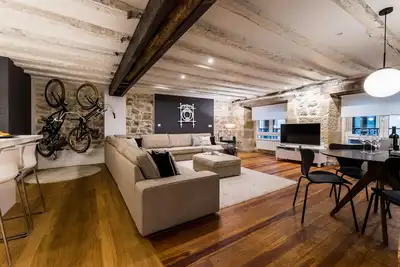 Image de Amelia Suite: supérieur 3 pax, 30 secondes de la plage